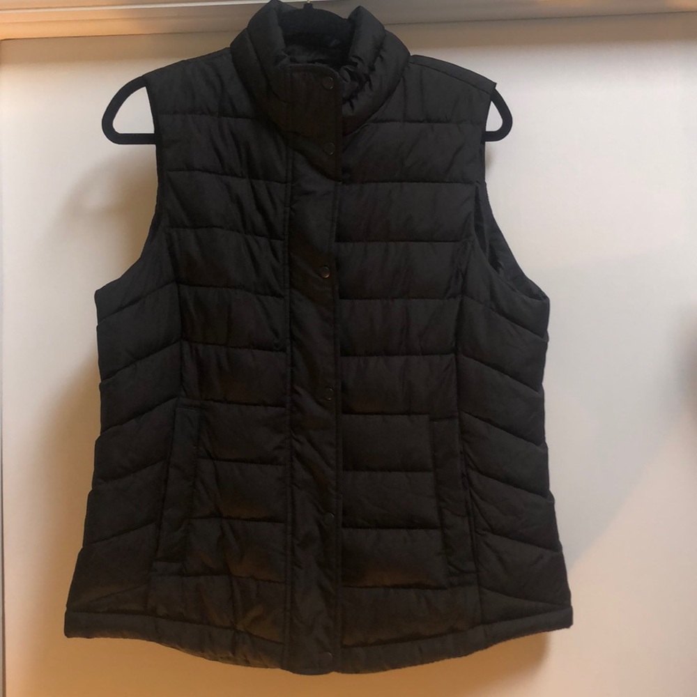 GAP Vest - Picture 5 of 7